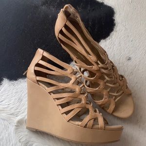 Tan Wedges